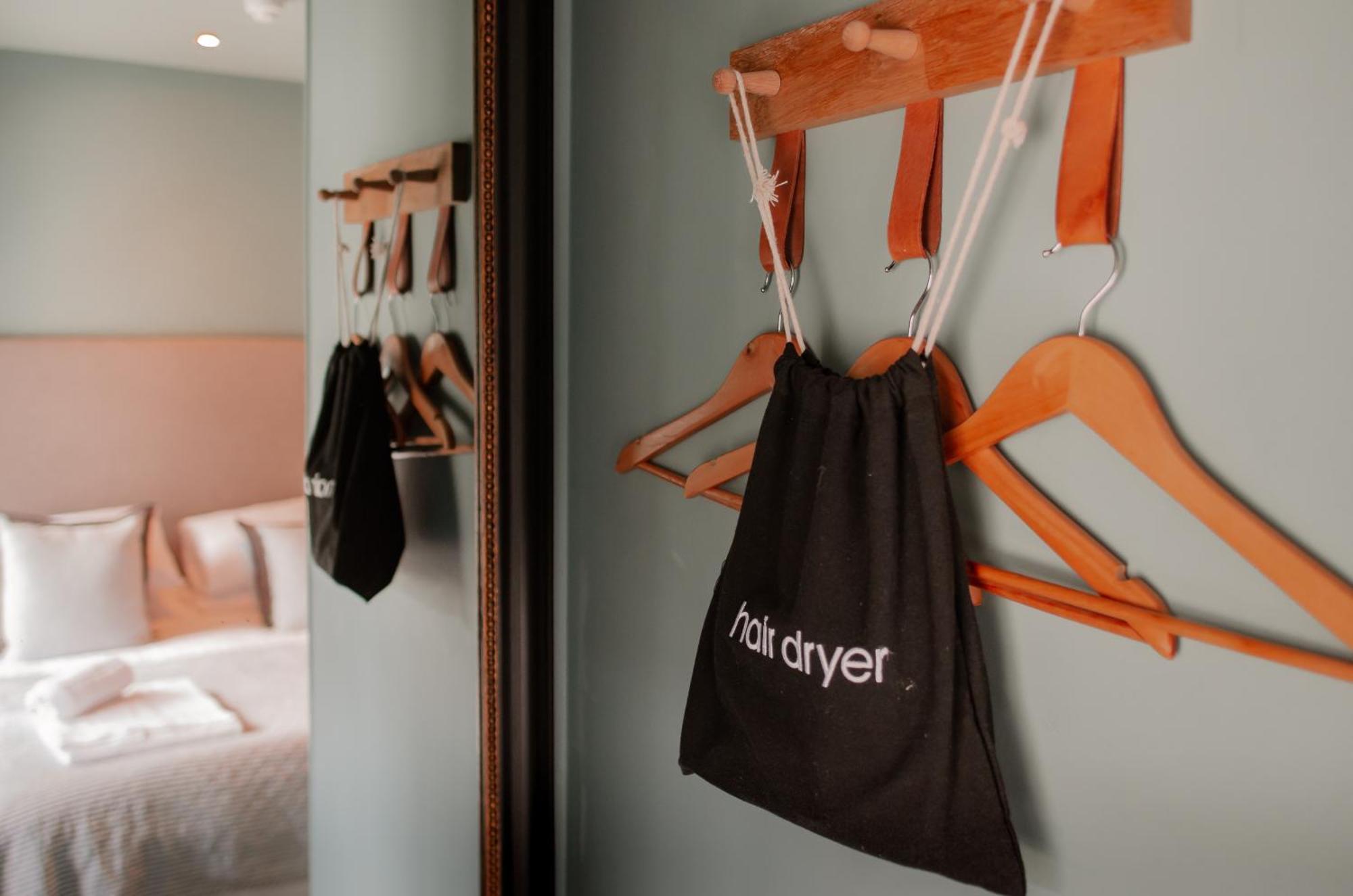 Hotel Seven Stars Penryn Habitación foto